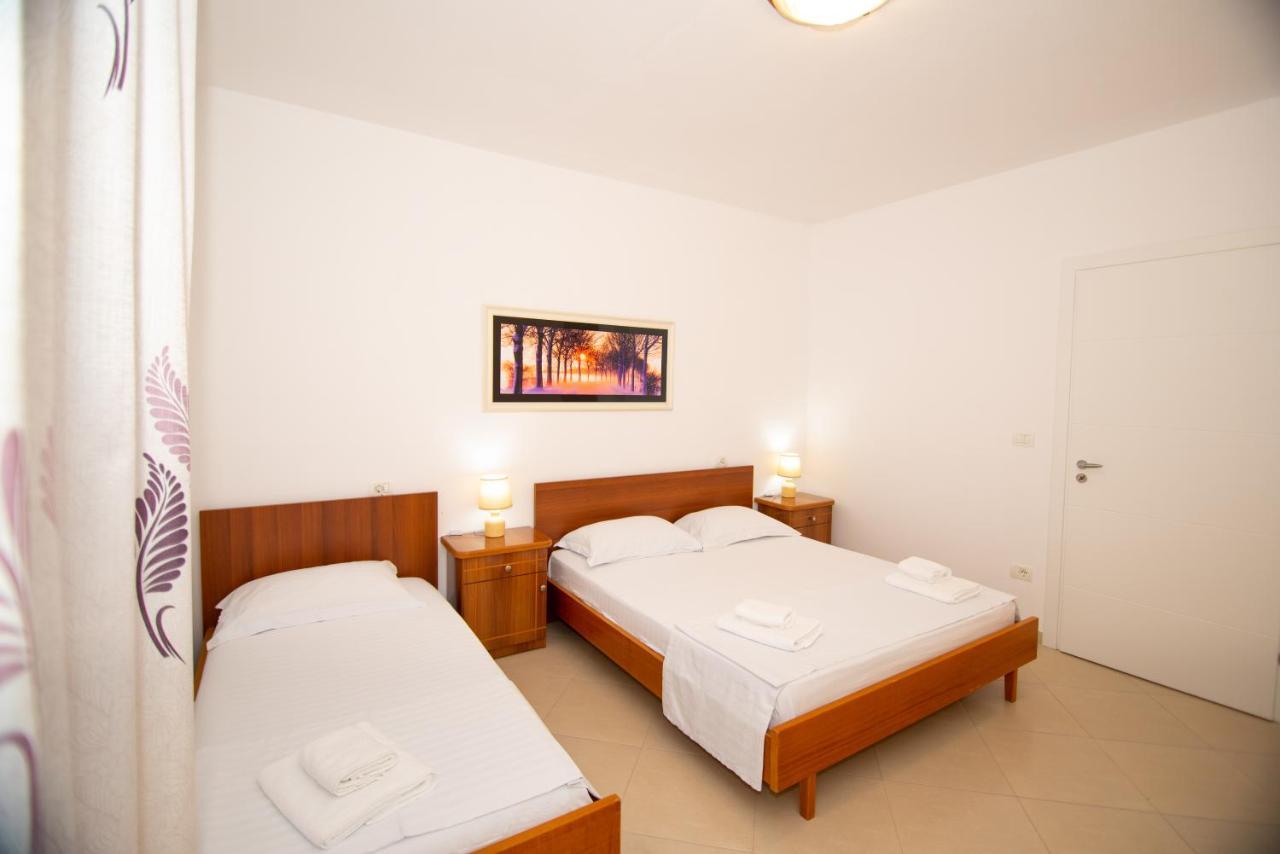 Beachsite Vlore Luaran gambar